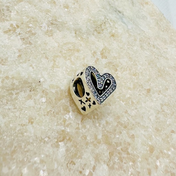 EUC Pandora 798692C01 Sterling Silver Sparkling Freehand Heart Charm w/ Clear CZ - Picture 10 of 16